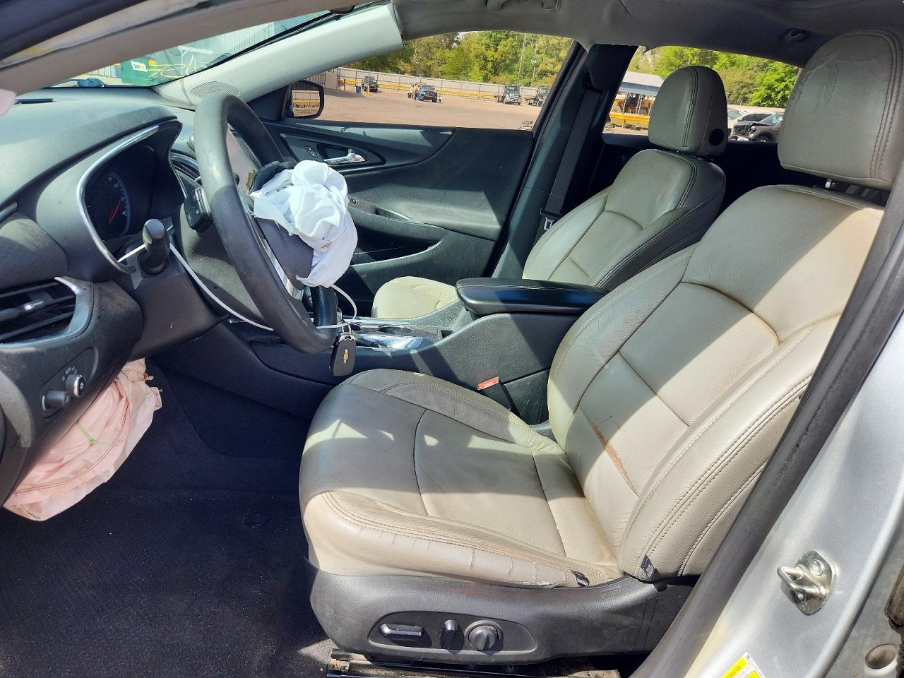 2021 CHEVROLET MALIBU LT photo 13