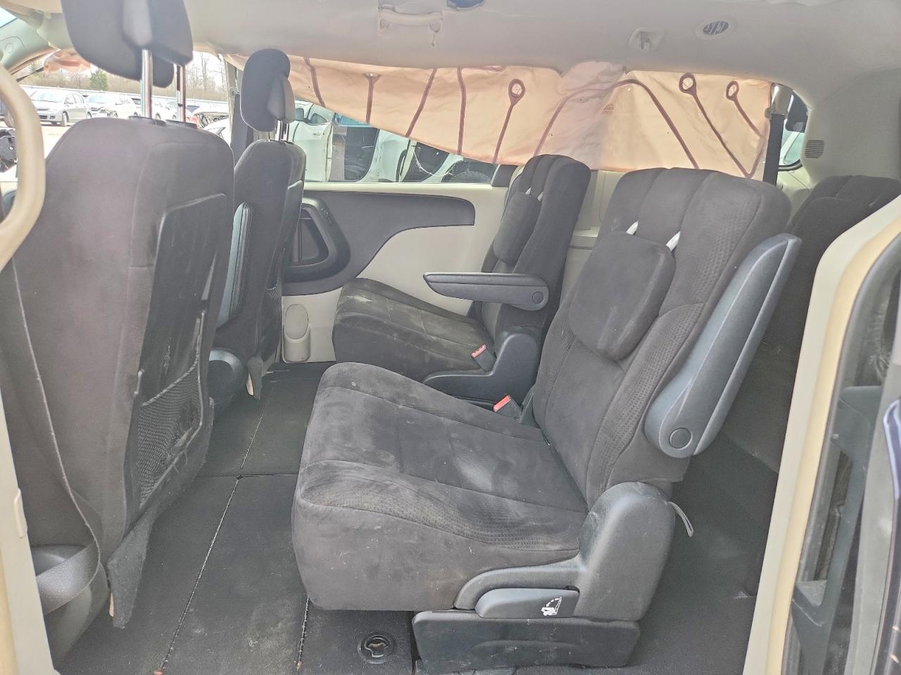 2011 DODGE GRAND CARAVAN CREW photo 21