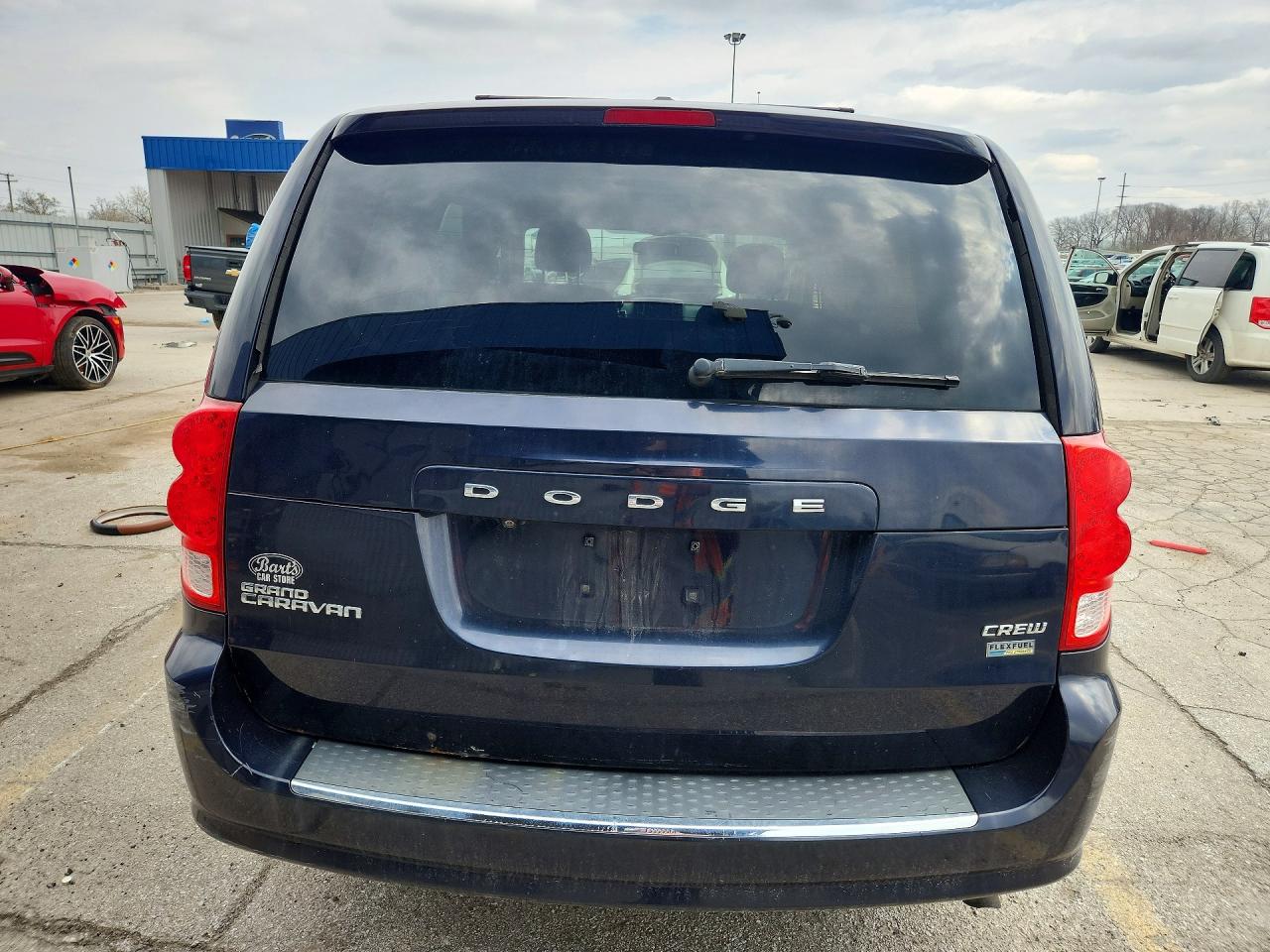 2011 DODGE GRAND CARAVAN CREW photo 11