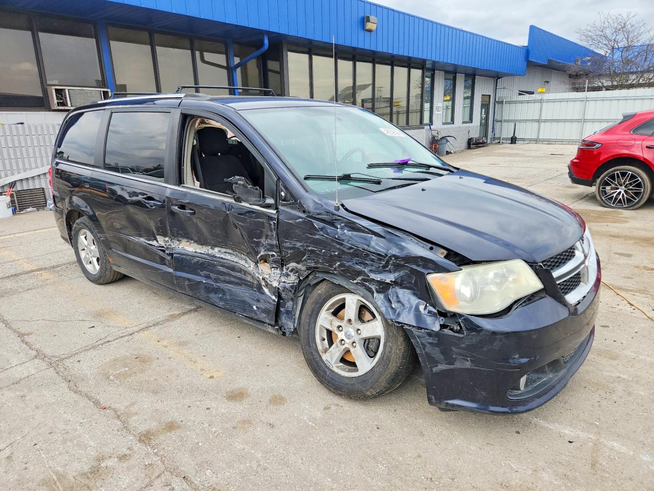 2011 DODGE GRAND CARAVAN CREW photo 7
