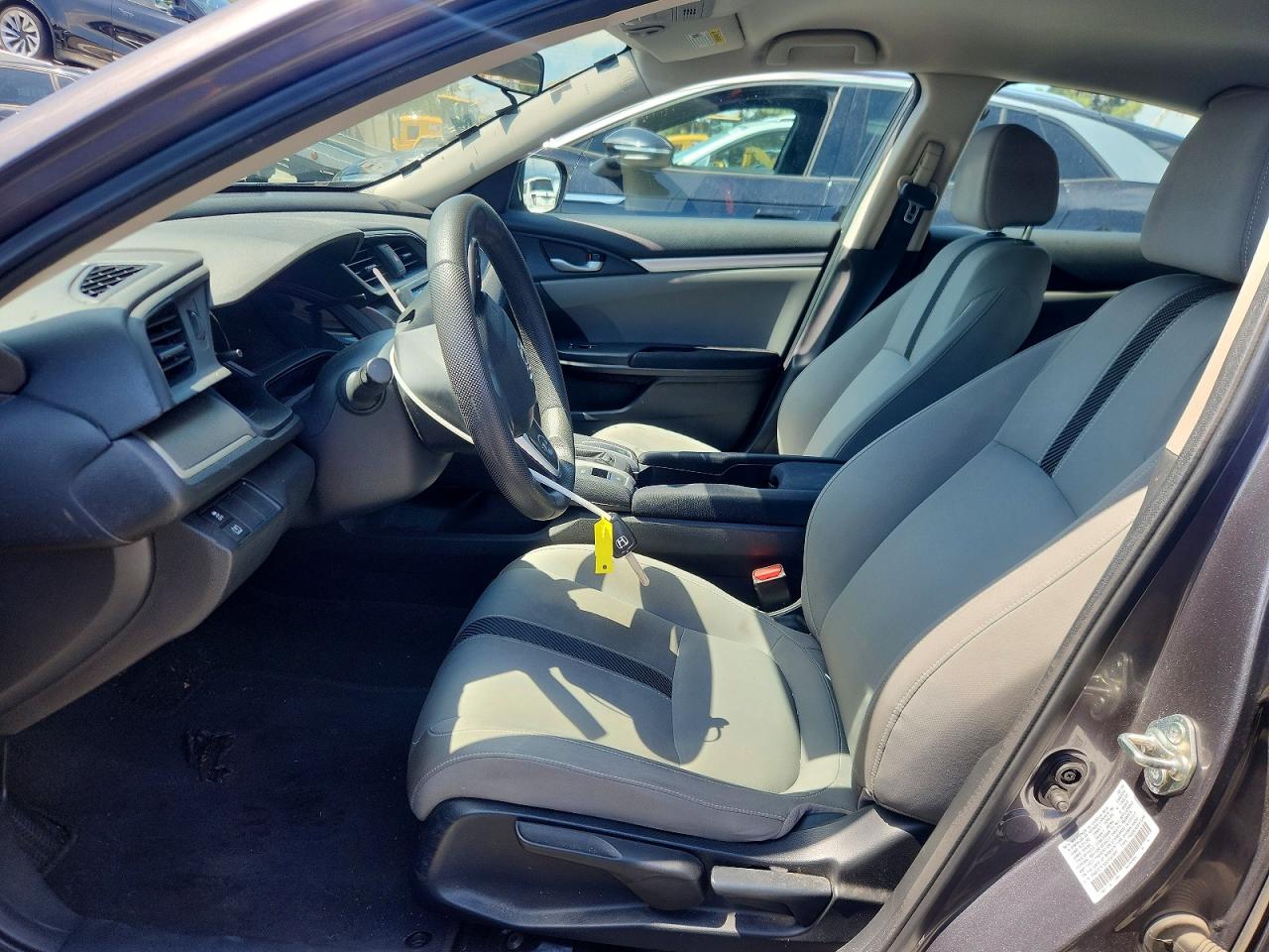 2016 HONDA CIVIC LX photo 19