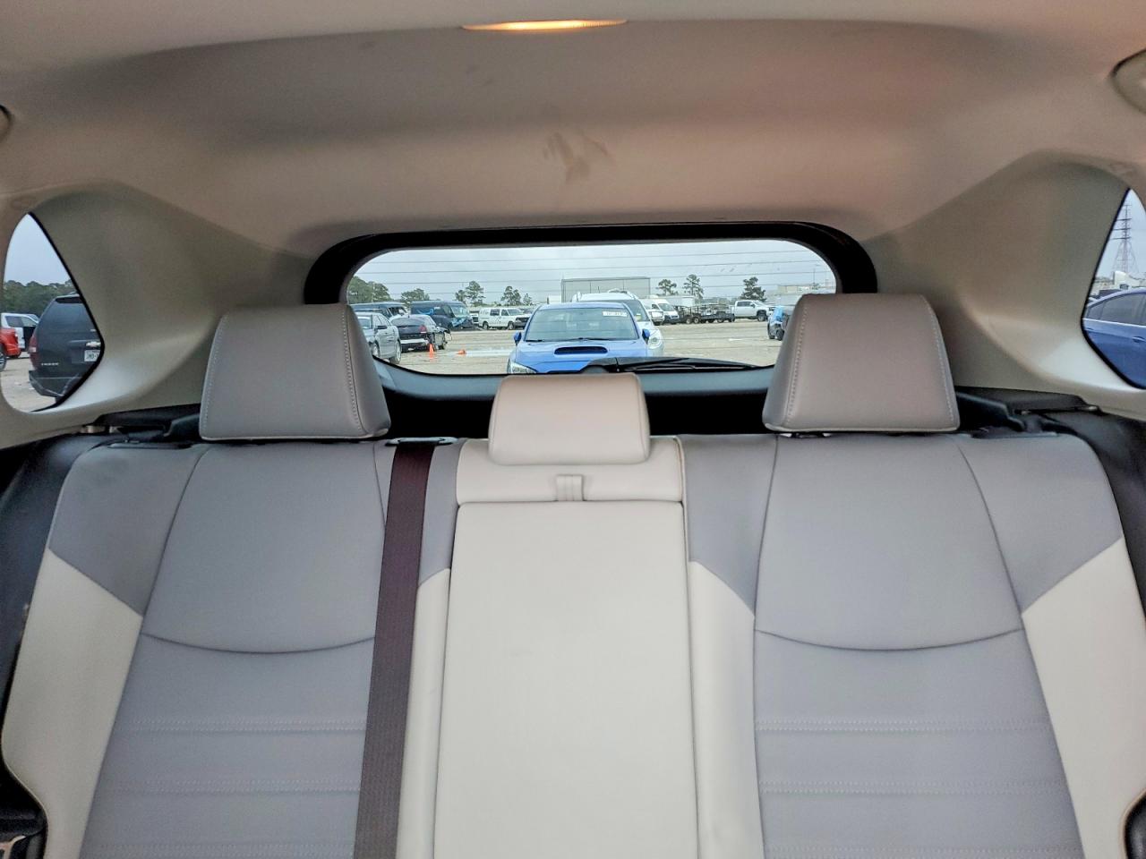 2019 TOYOTA RAV4 XLE PREMIUM photo 28
