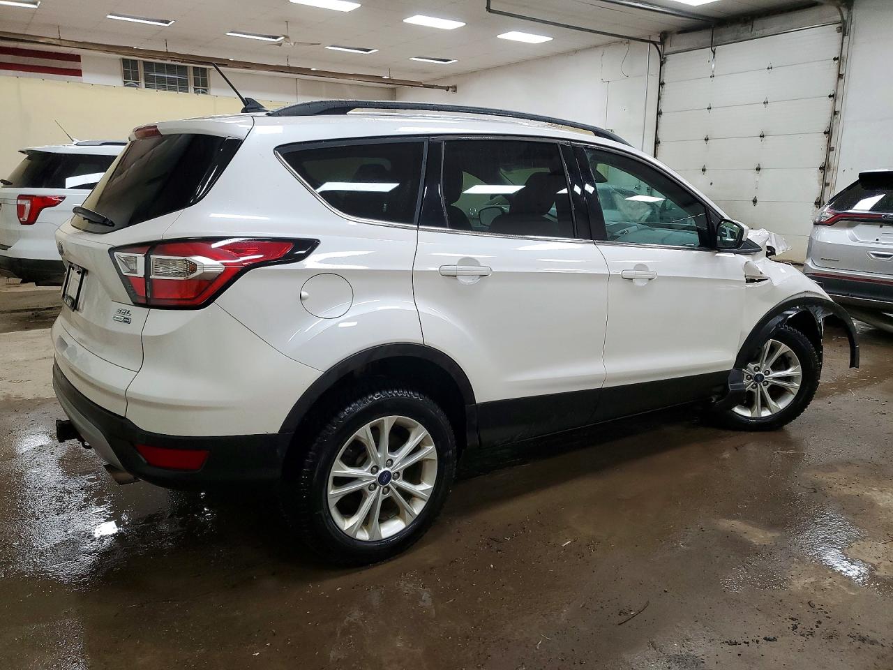 2018 FORD ESCAPE SEL photo 5