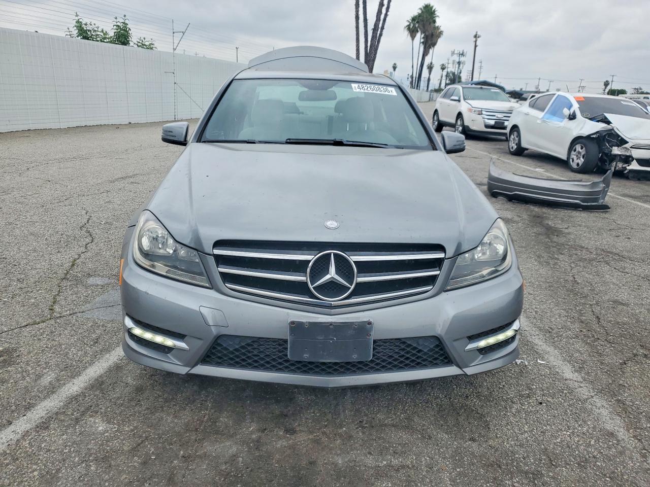 2014 MERCEDES-BENZ C 250 photo 13