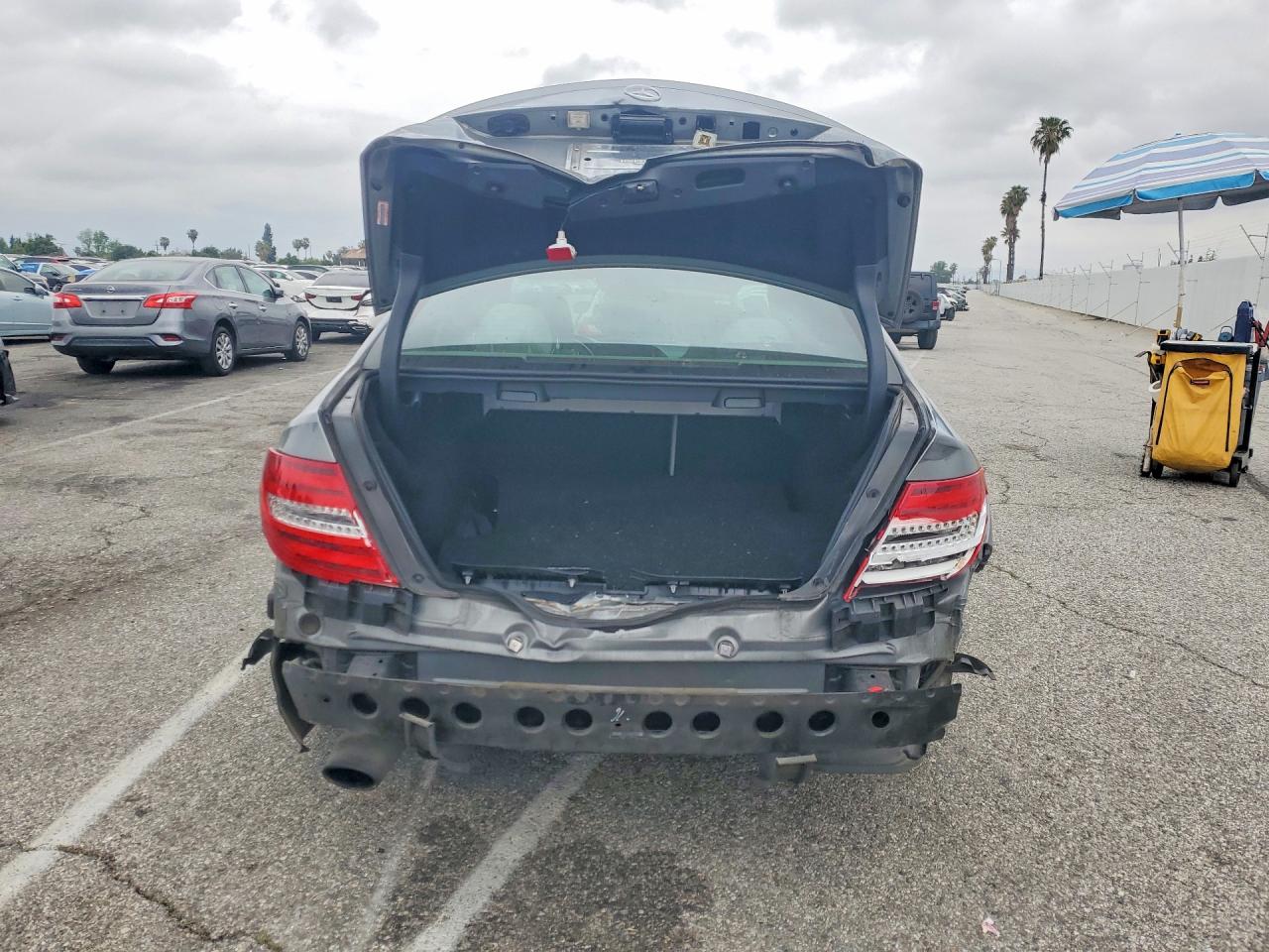 2014 MERCEDES-BENZ C 250 photo 16
