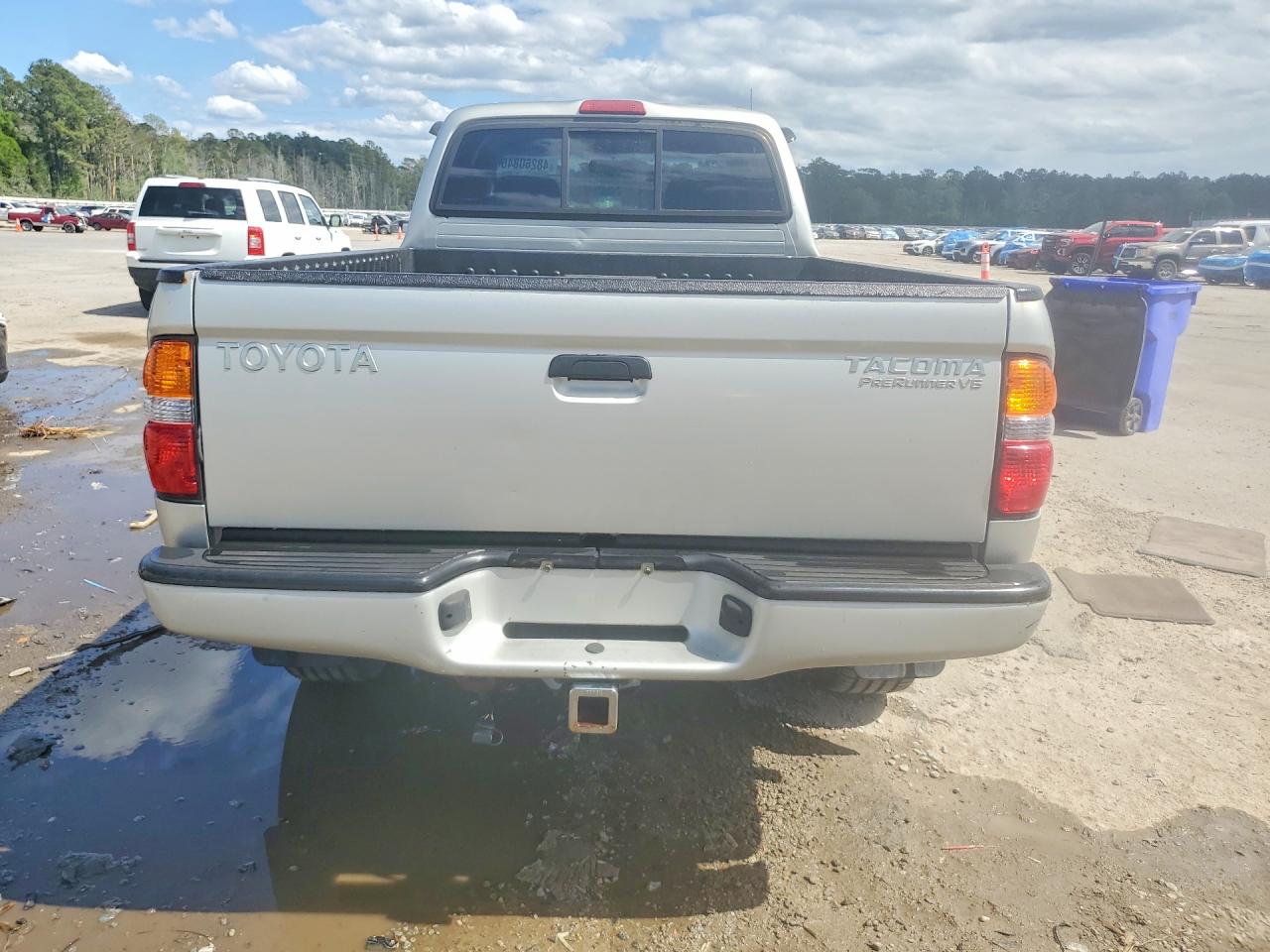 2004 TOYOTA TACOMA PRERUNNER V6 photo 11