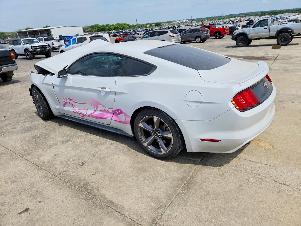 2017 FORD MUSTANG photo 3