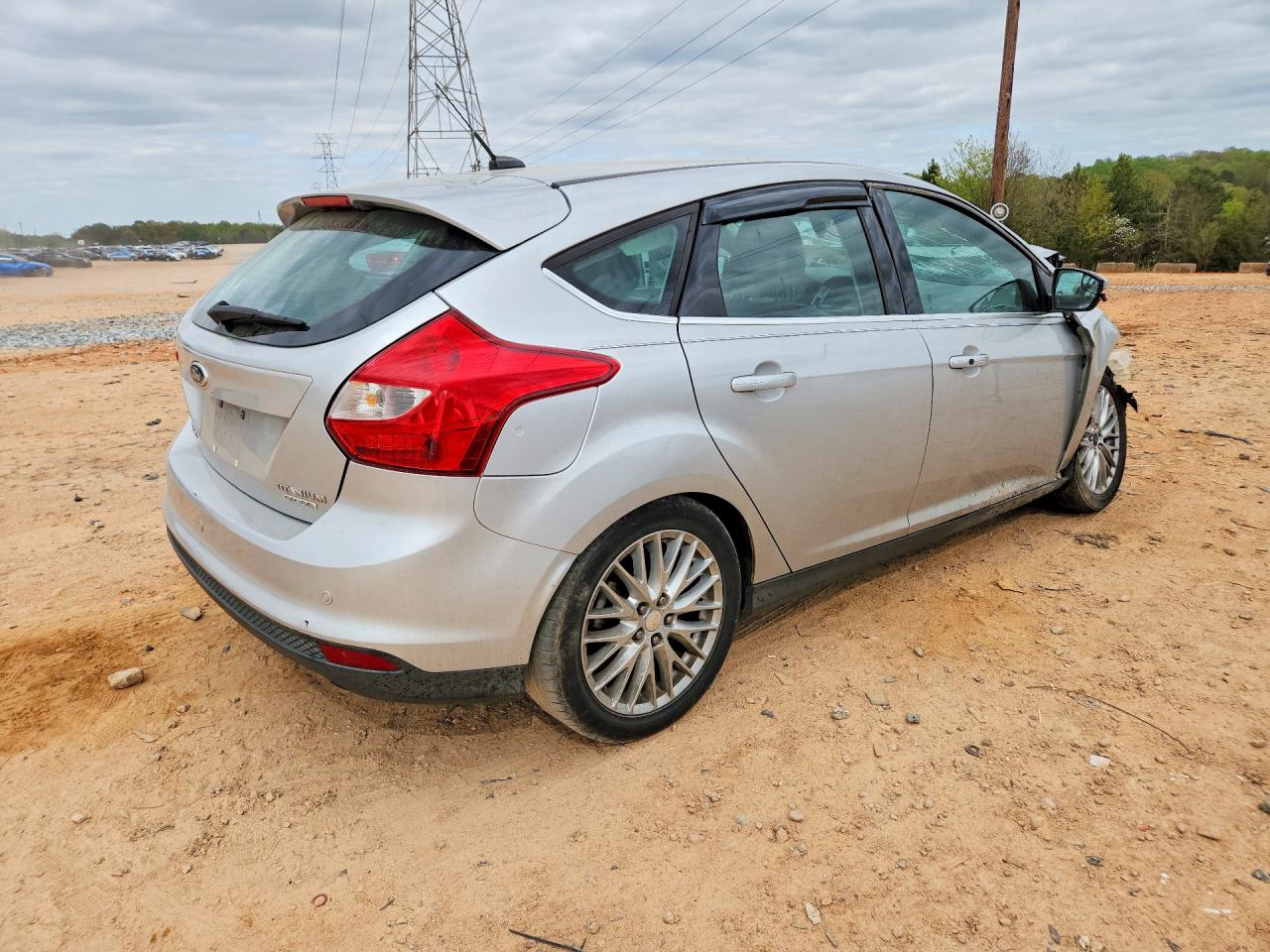2014 FORD FOCUS TITANIUM photo 3