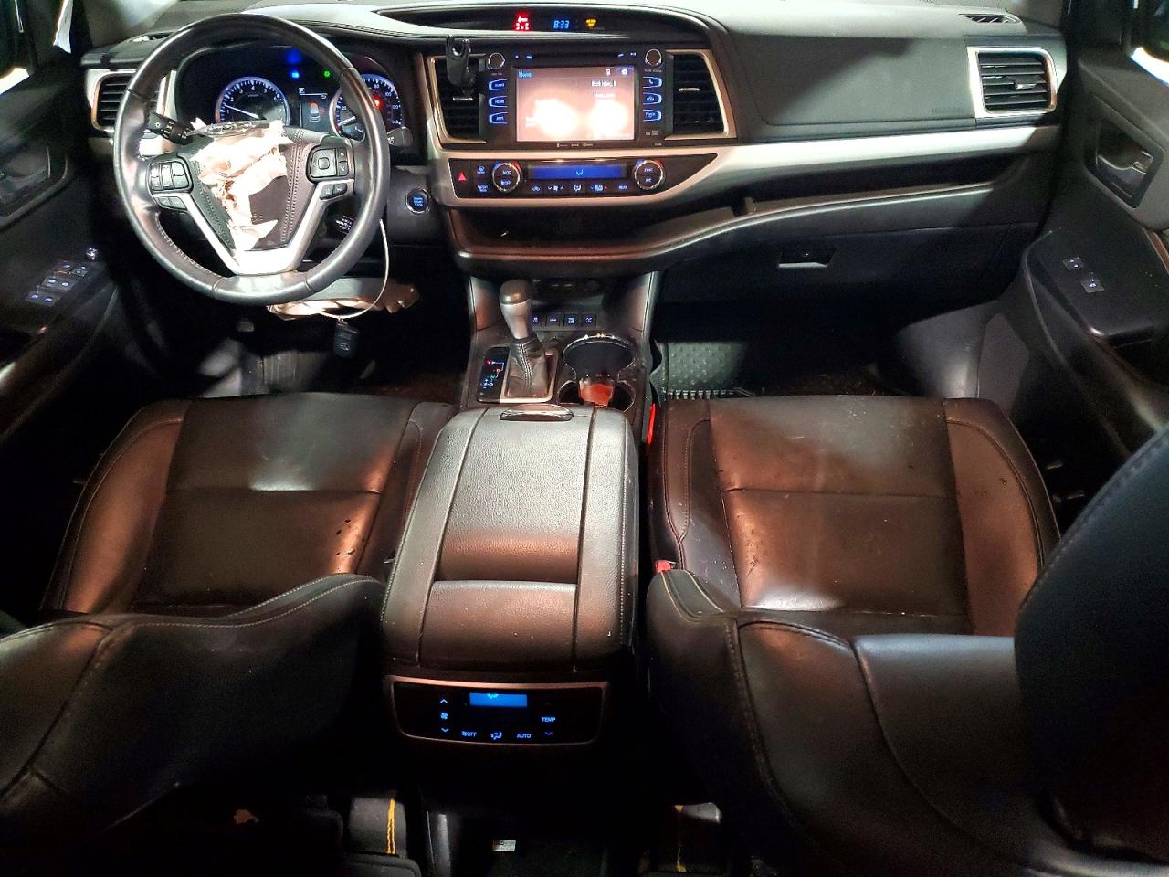 2019 TOYOTA HIGHLANDER XLE photo 8