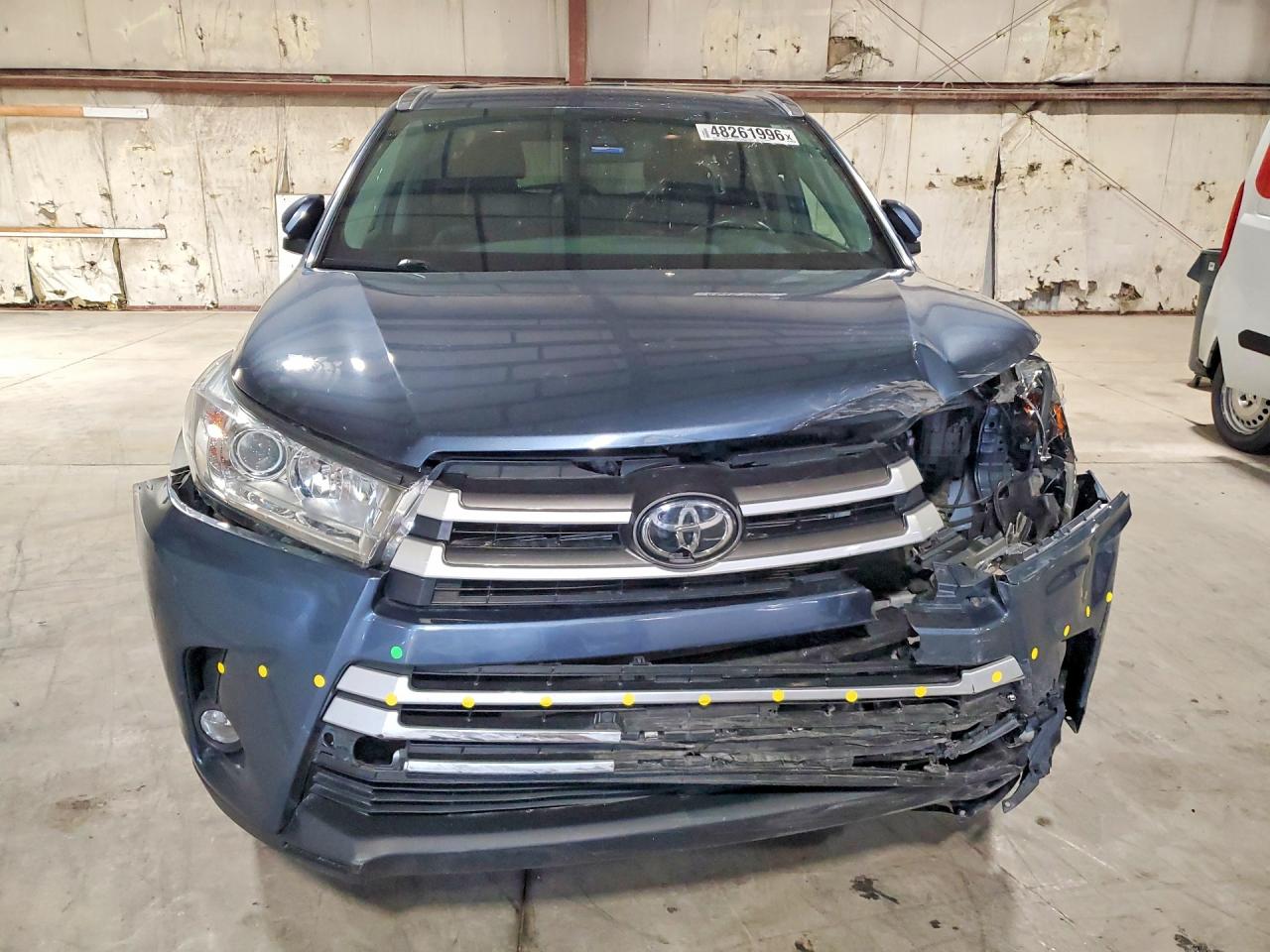 2019 TOYOTA HIGHLANDER XLE photo 5