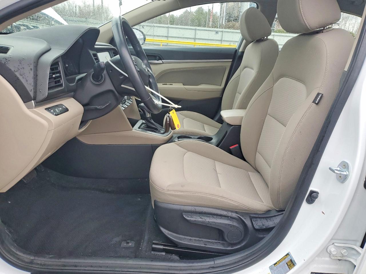 2019 HYUNDAI ELANTRA VALUE EDITION photo 13