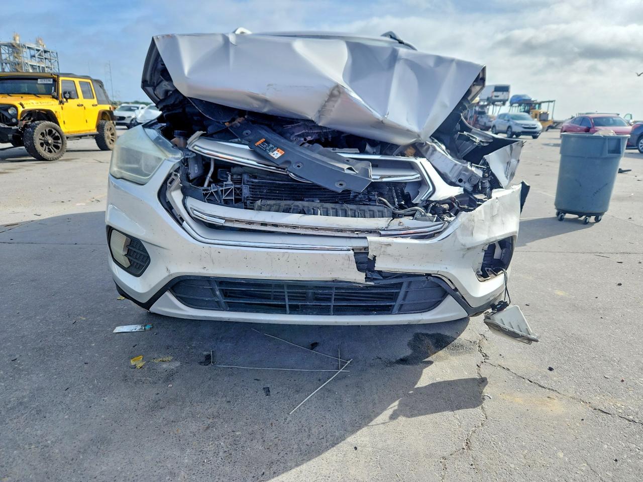 2017 FORD ESCAPE TITANIUM photo 9