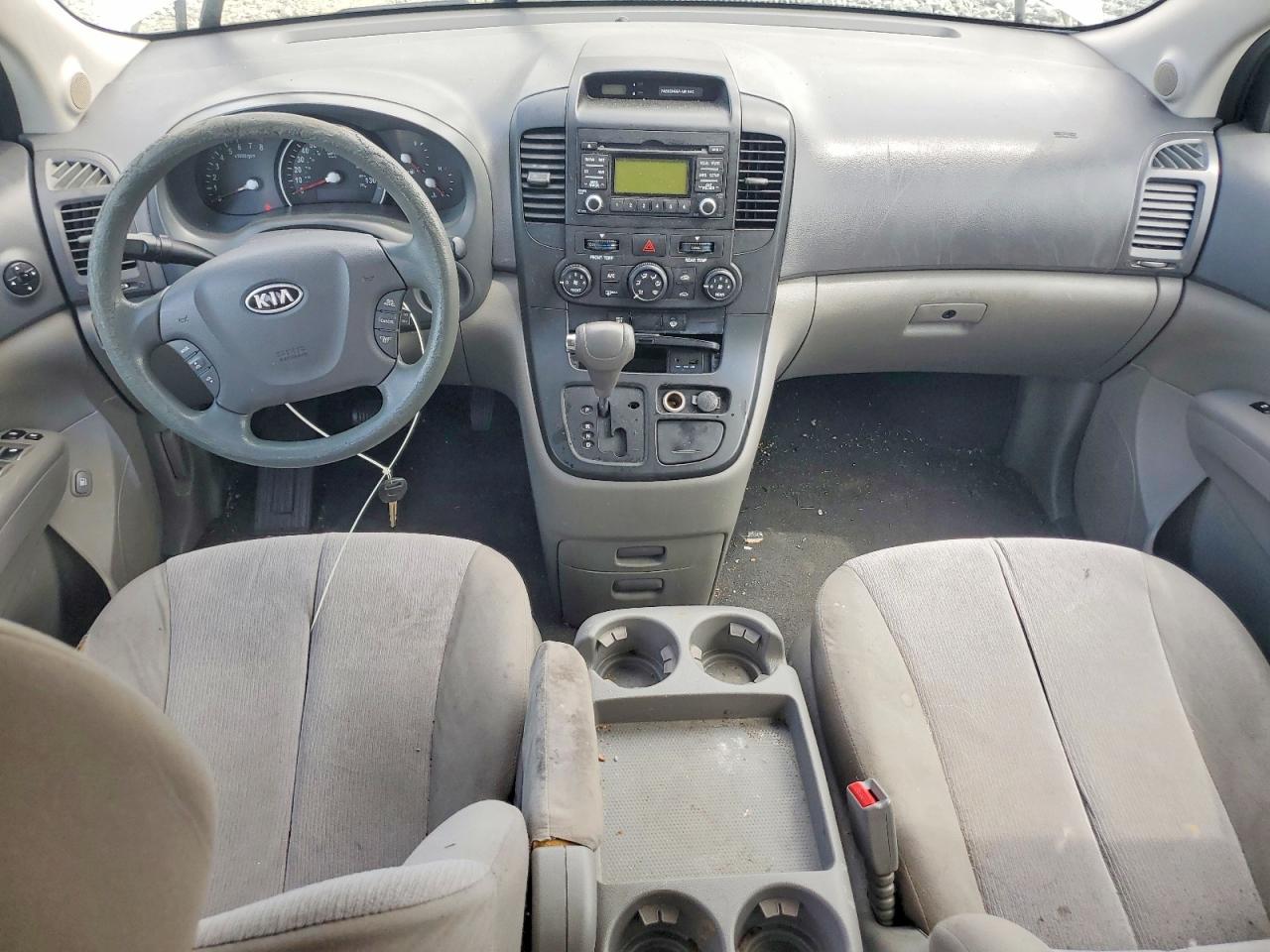 2011 KIA SEDONA LX photo 22