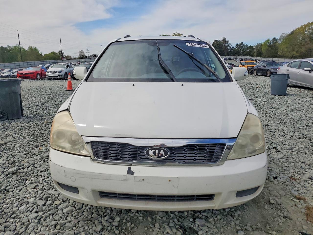 2011 KIA SEDONA LX photo 13