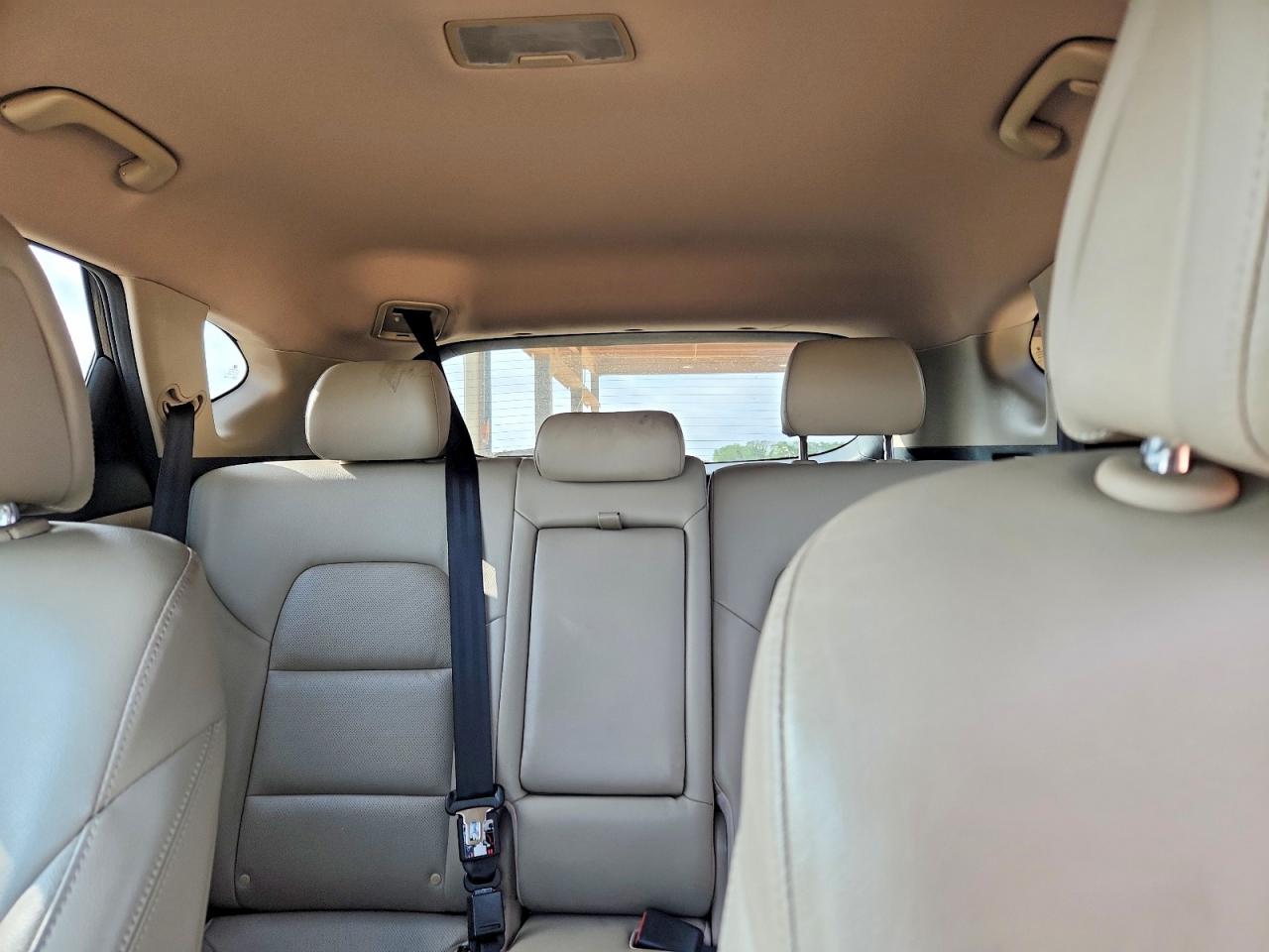 2018 HYUNDAI TUCSON SEL PLUS photo 28