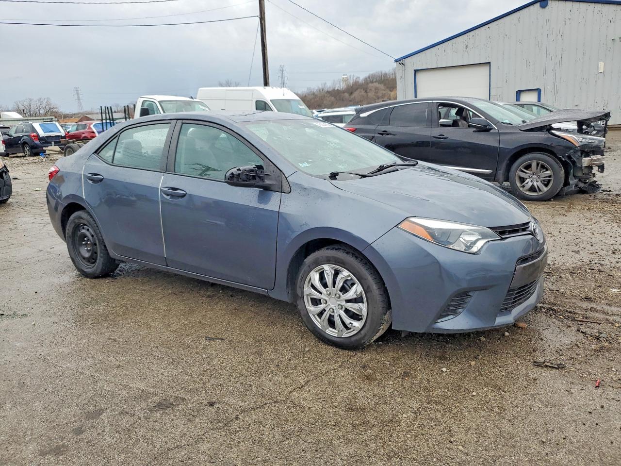 2016 TOYOTA COROLLA LE photo 10