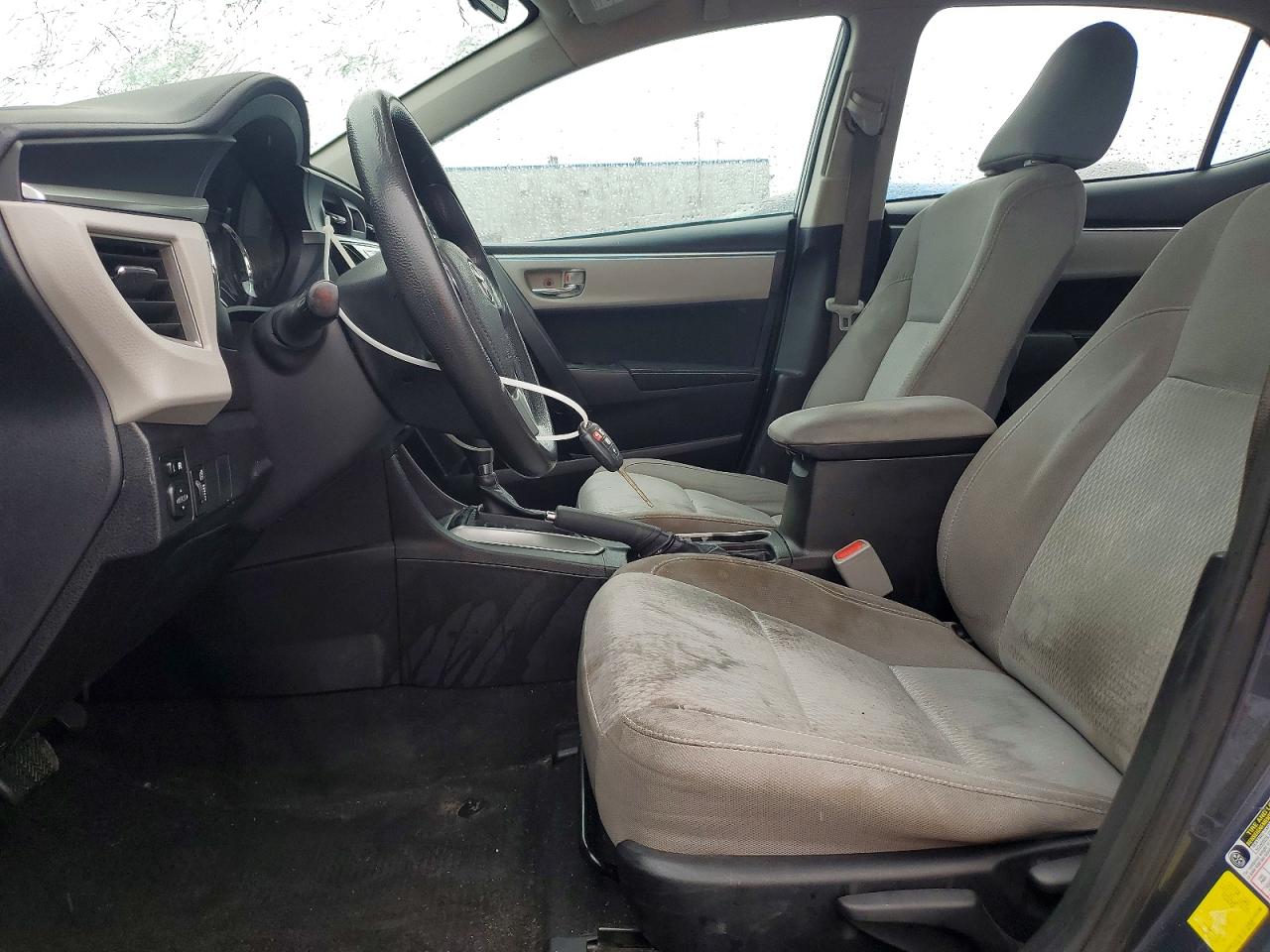 2016 TOYOTA COROLLA LE photo 19