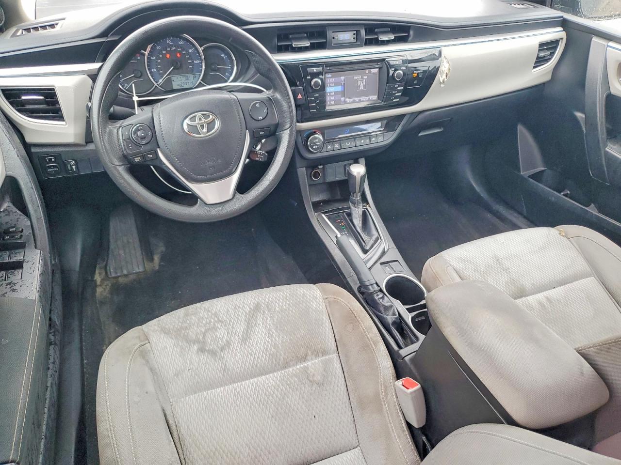 2016 TOYOTA COROLLA LE photo 22