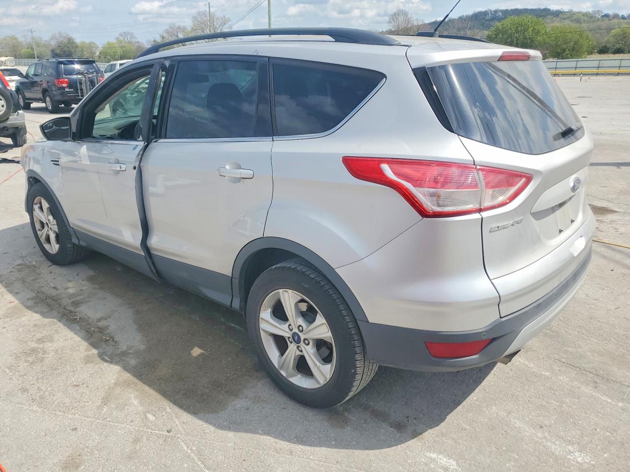 2016 FORD ESCAPE SE photo 4