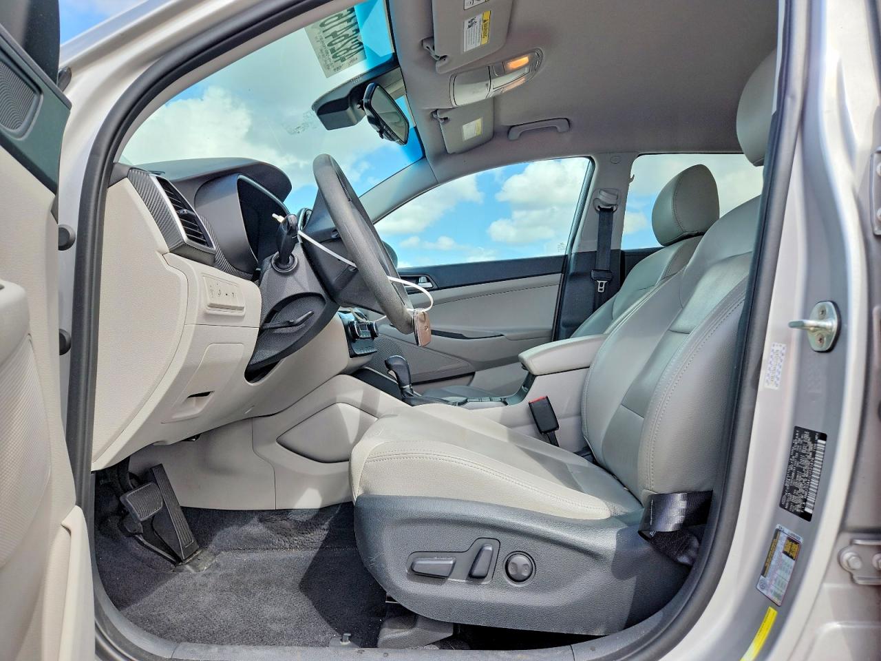 2020 HYUNDAI TUCSON VALUE photo 13