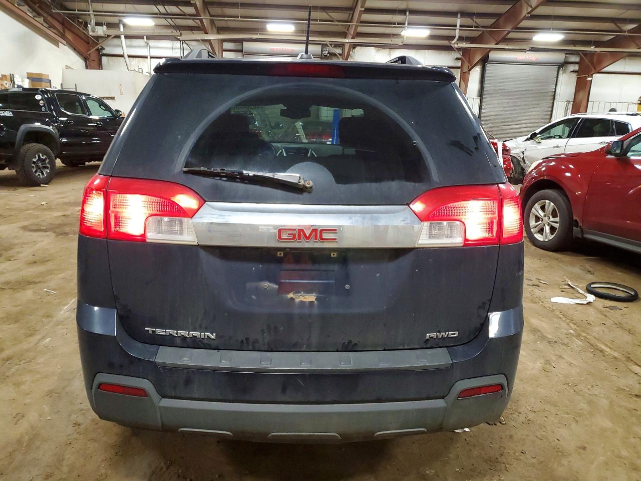 2015 GMC TERRAIN SLE photo 6