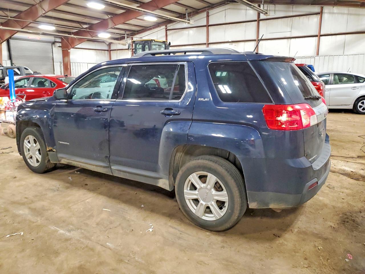 2015 GMC TERRAIN SLE photo 2
