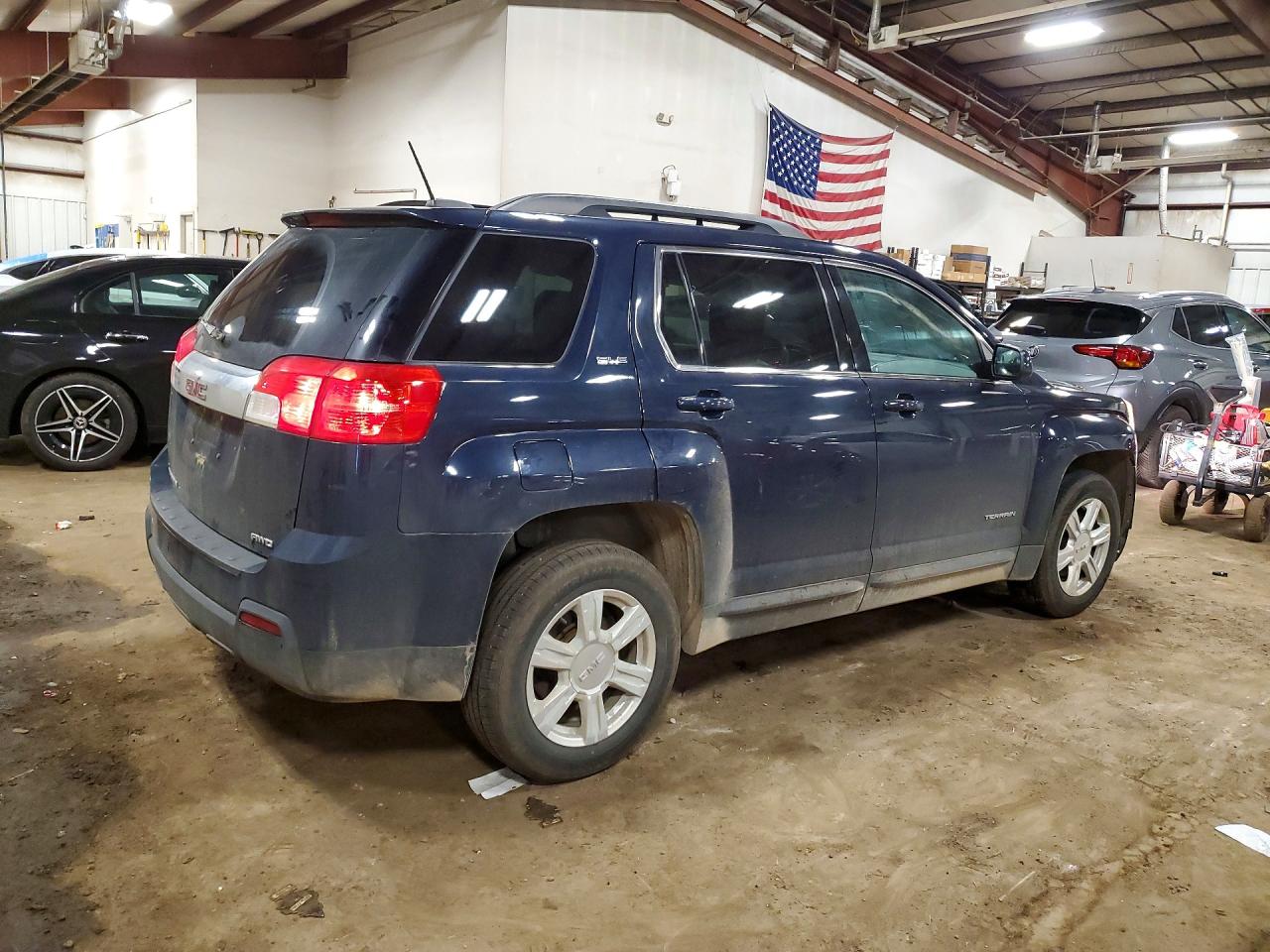2015 GMC TERRAIN SLE photo 3