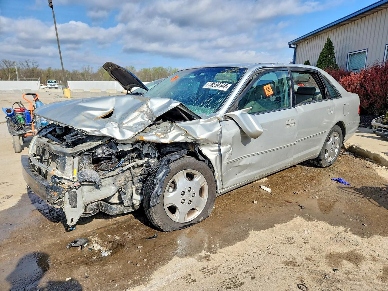 2004 TOYOTA AVALON