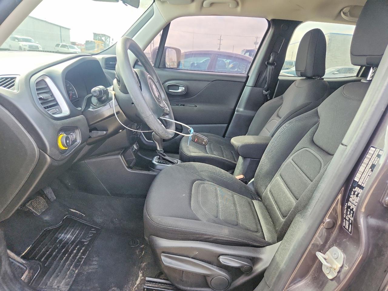 2019 JEEP RENEGADE LATITUDE photo 13