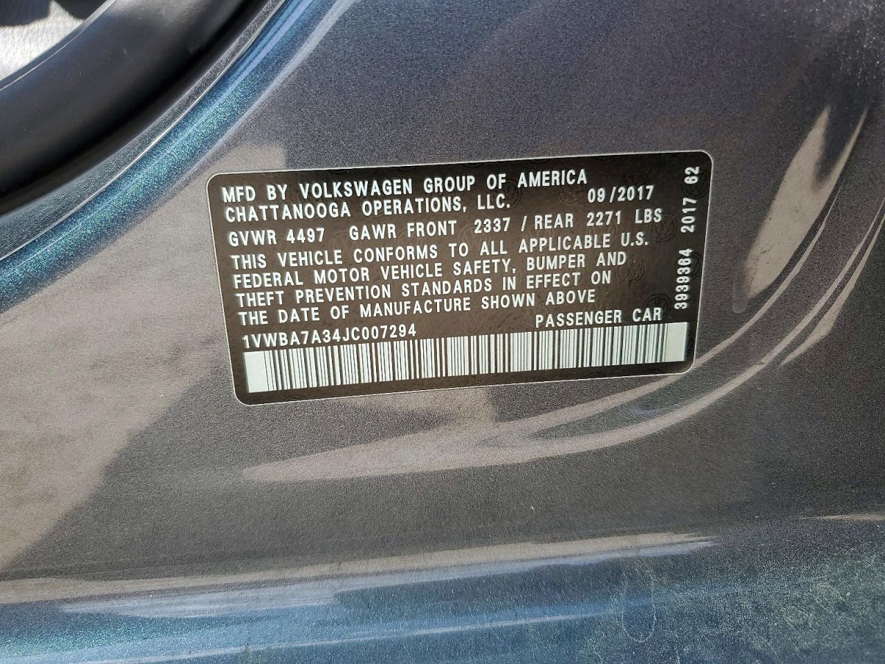 2018 VOLKSWAGEN PASSAT SE photo 23
