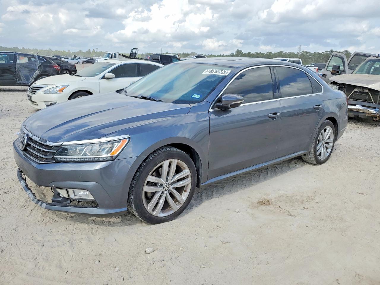 2018 VOLKSWAGEN PASSAT