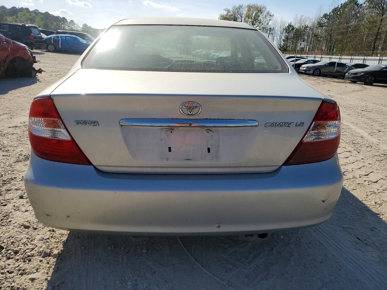 2003 TOYOTA CAMRY LE photo 16