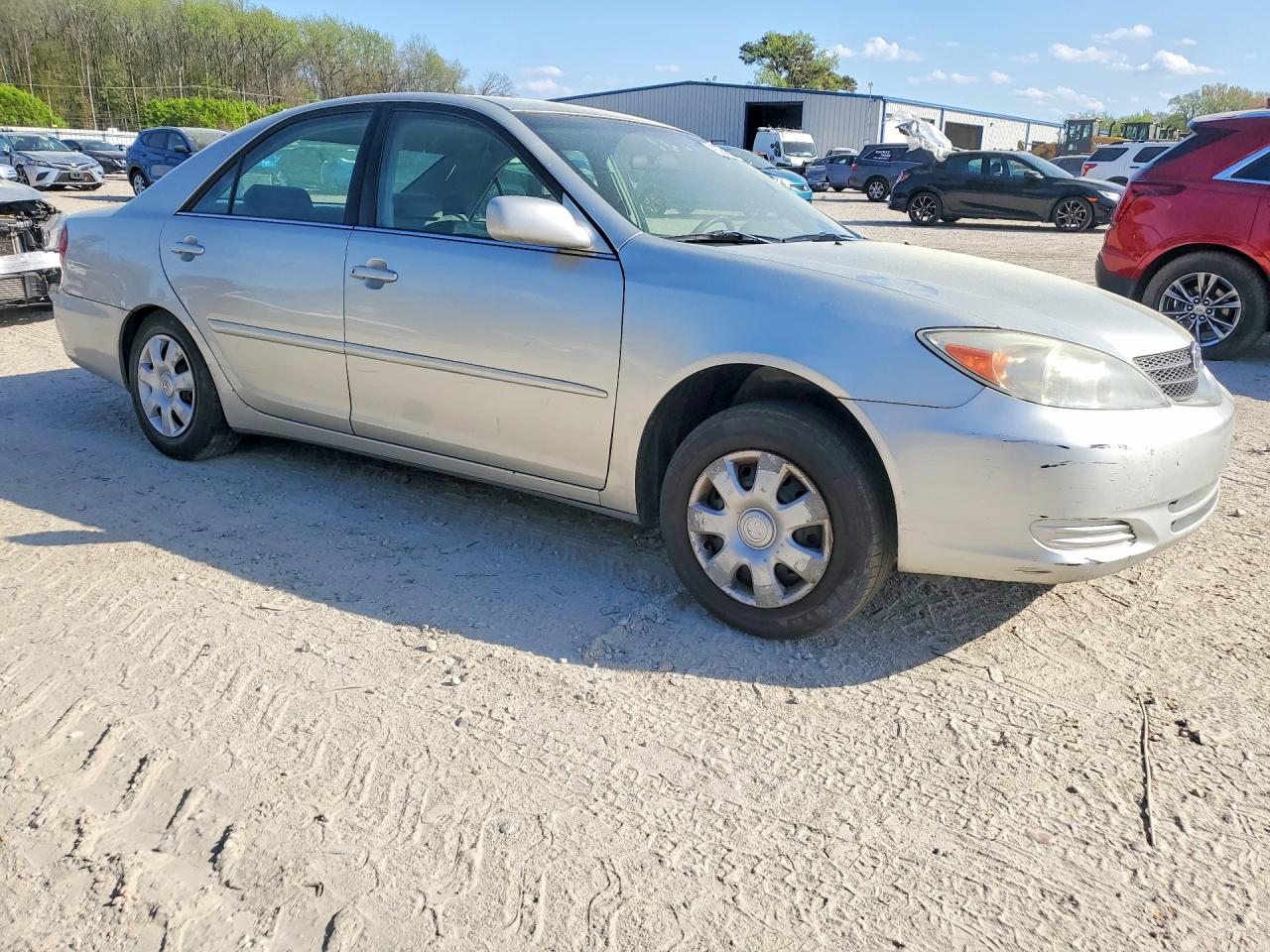 2003 TOYOTA CAMRY LE photo 10