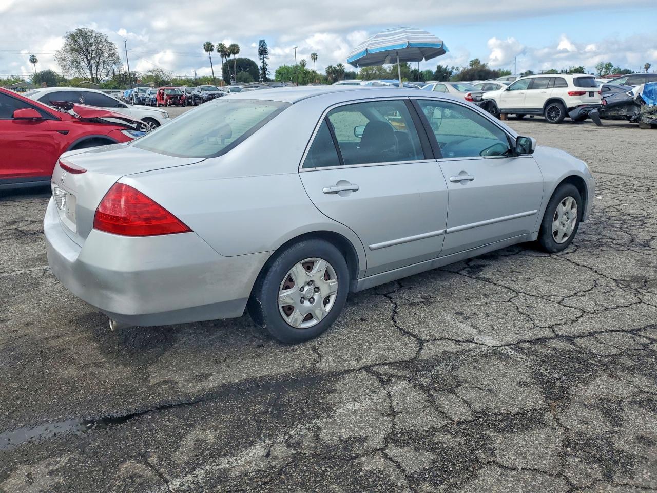 2006 HONDA ACCORD LX photo 7