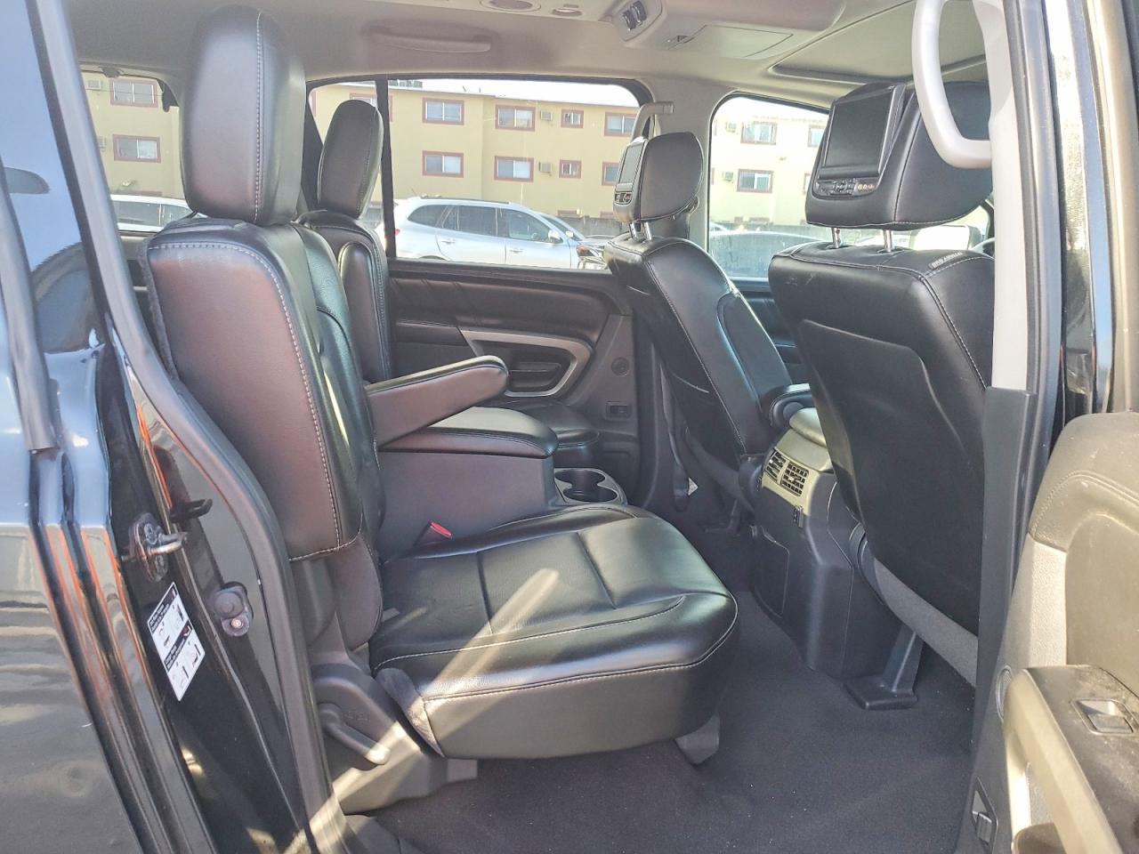 2015 NISSAN ARMADA PLATINUM photo 19
