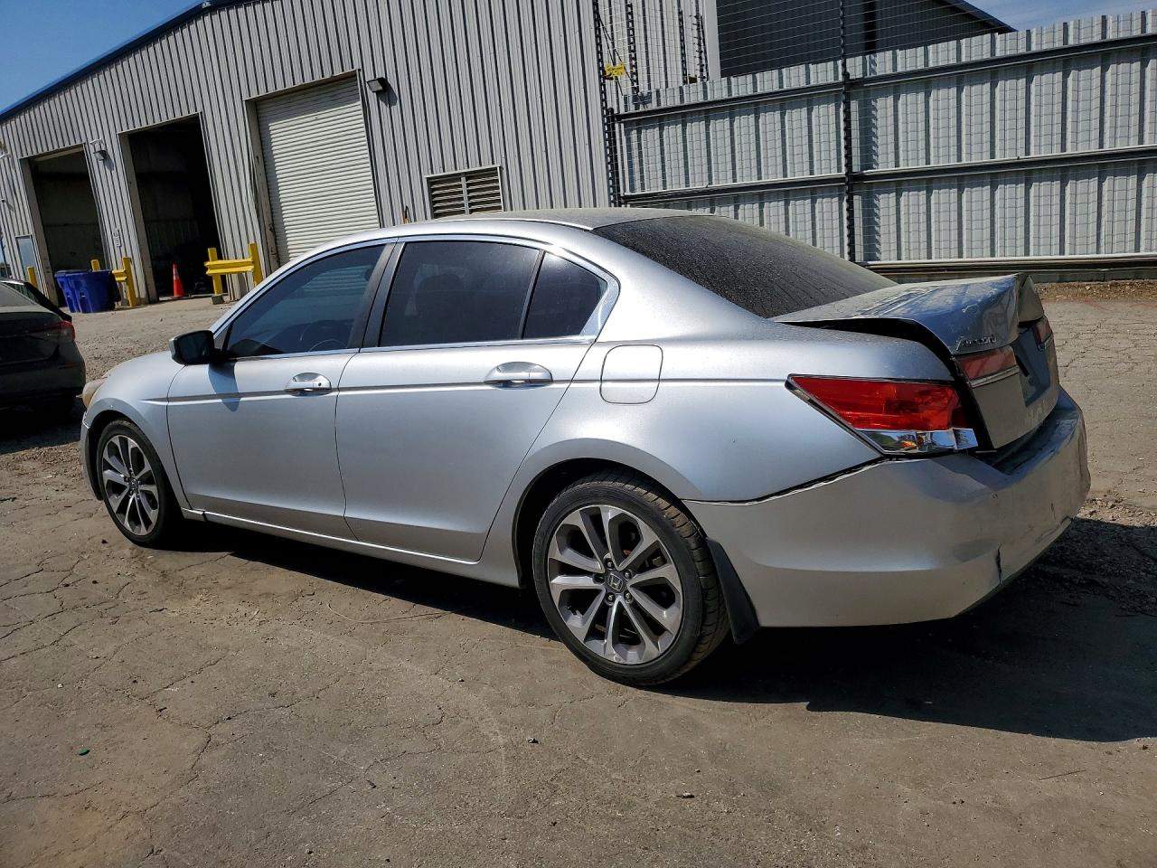 2012 HONDA ACCORD LX photo 4