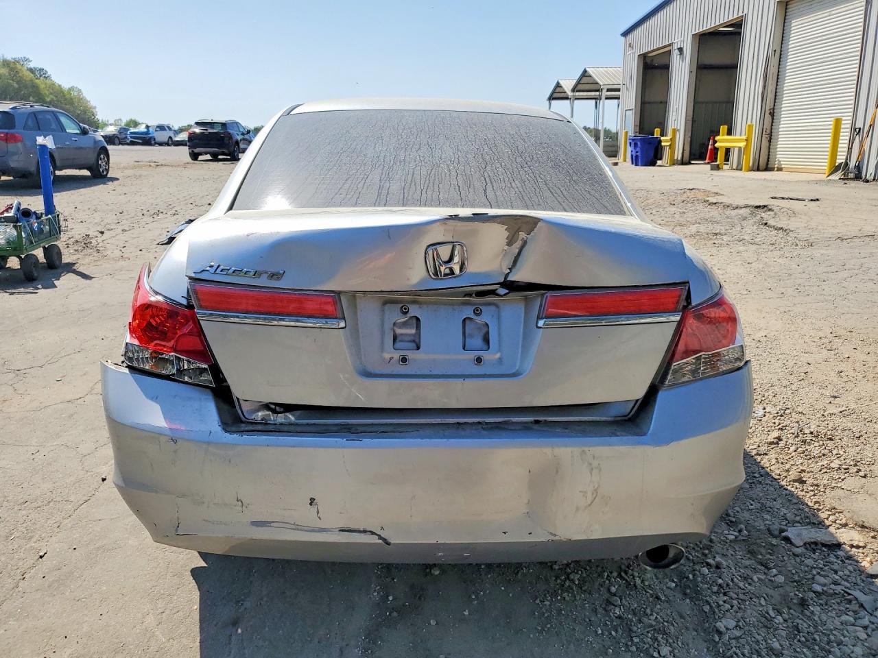 2012 HONDA ACCORD LX photo 16