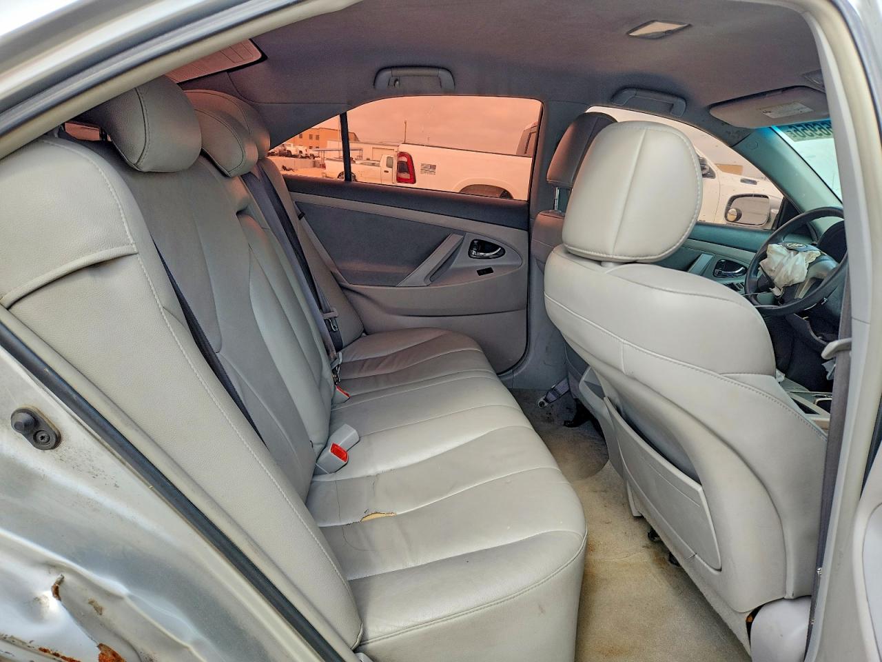 2009 TOYOTA CAMRY LE photo 28