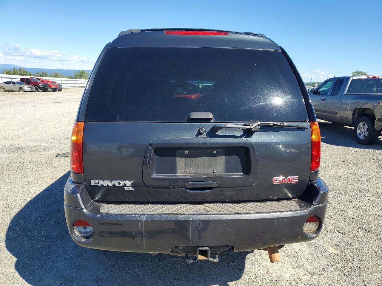 2004 GMC ENVOY XL photo 6