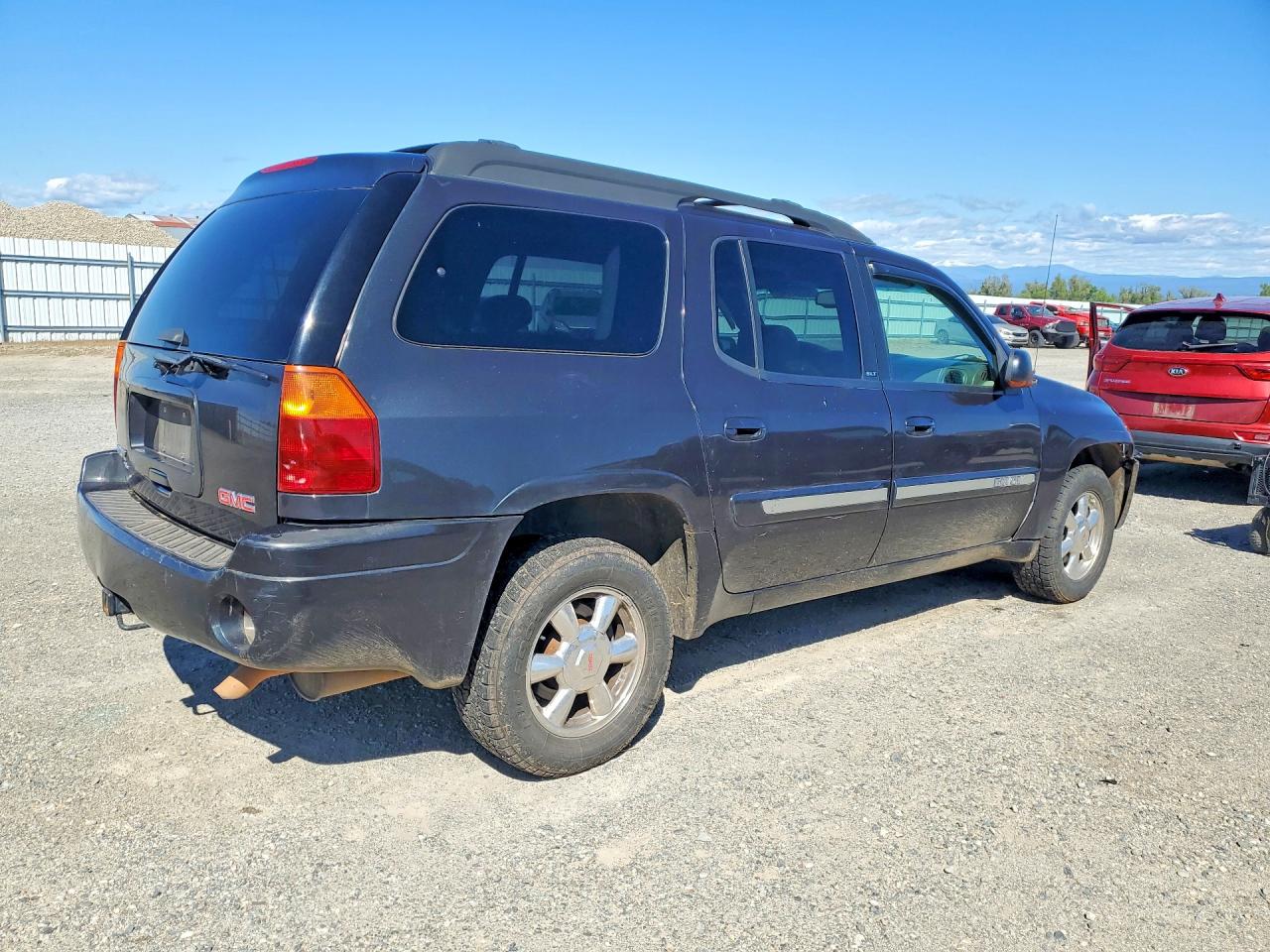 2004 GMC ENVOY XL photo 3