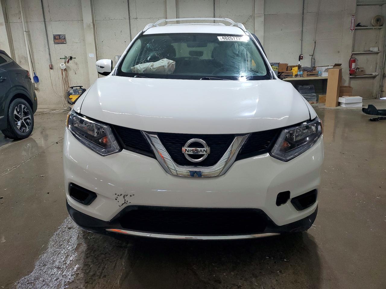 2016 NISSAN ROGUE SV photo 13