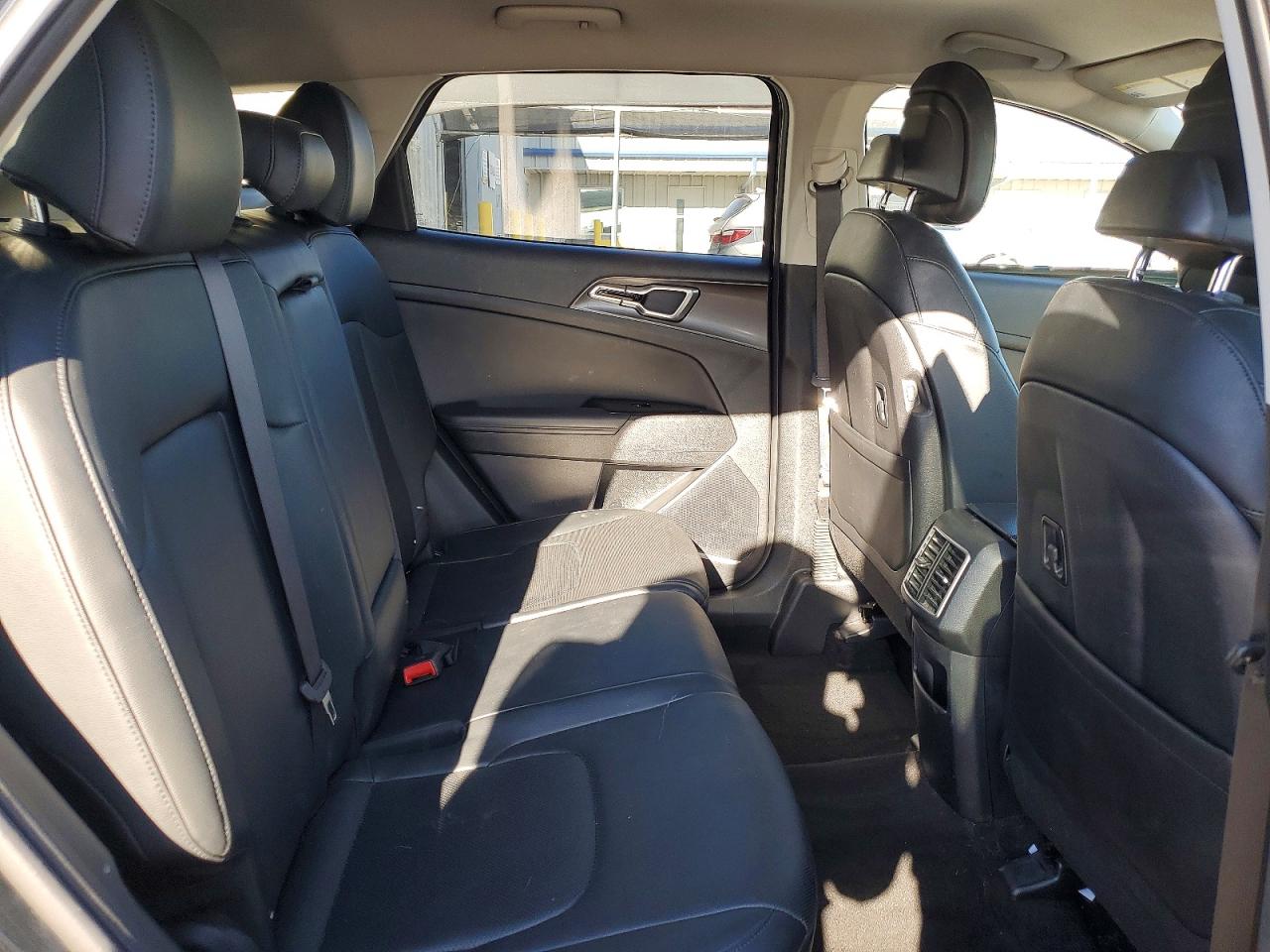 2023 KIA SPORTAGE EX photo 21