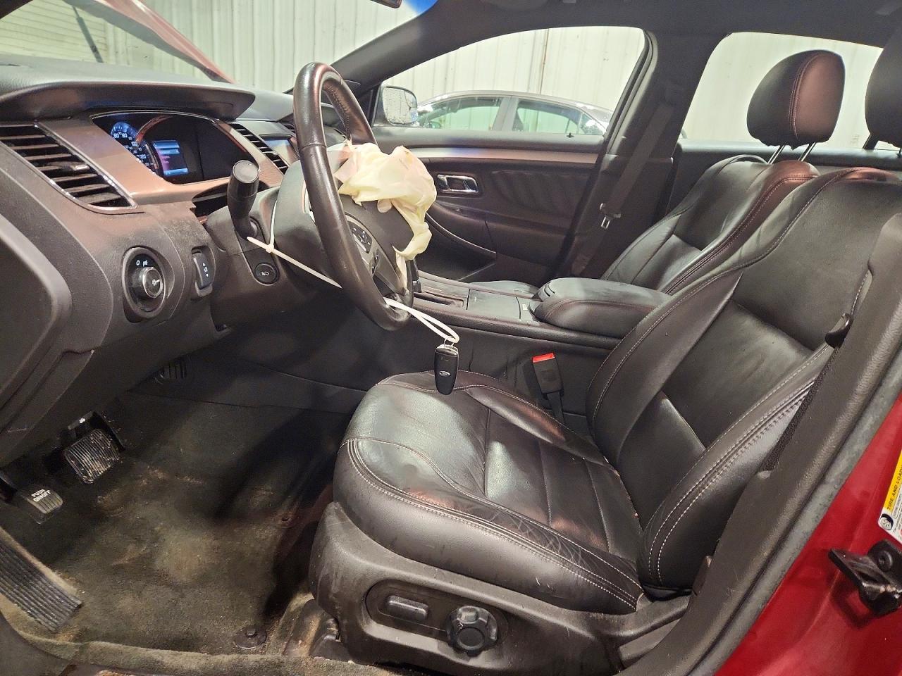 2015 FORD TAURUS SEL photo 13