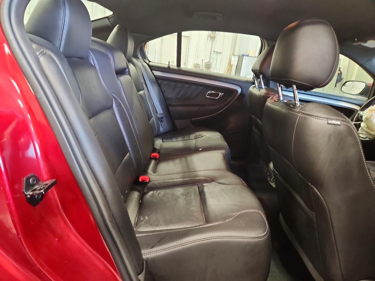 2015 FORD TAURUS SEL photo 19