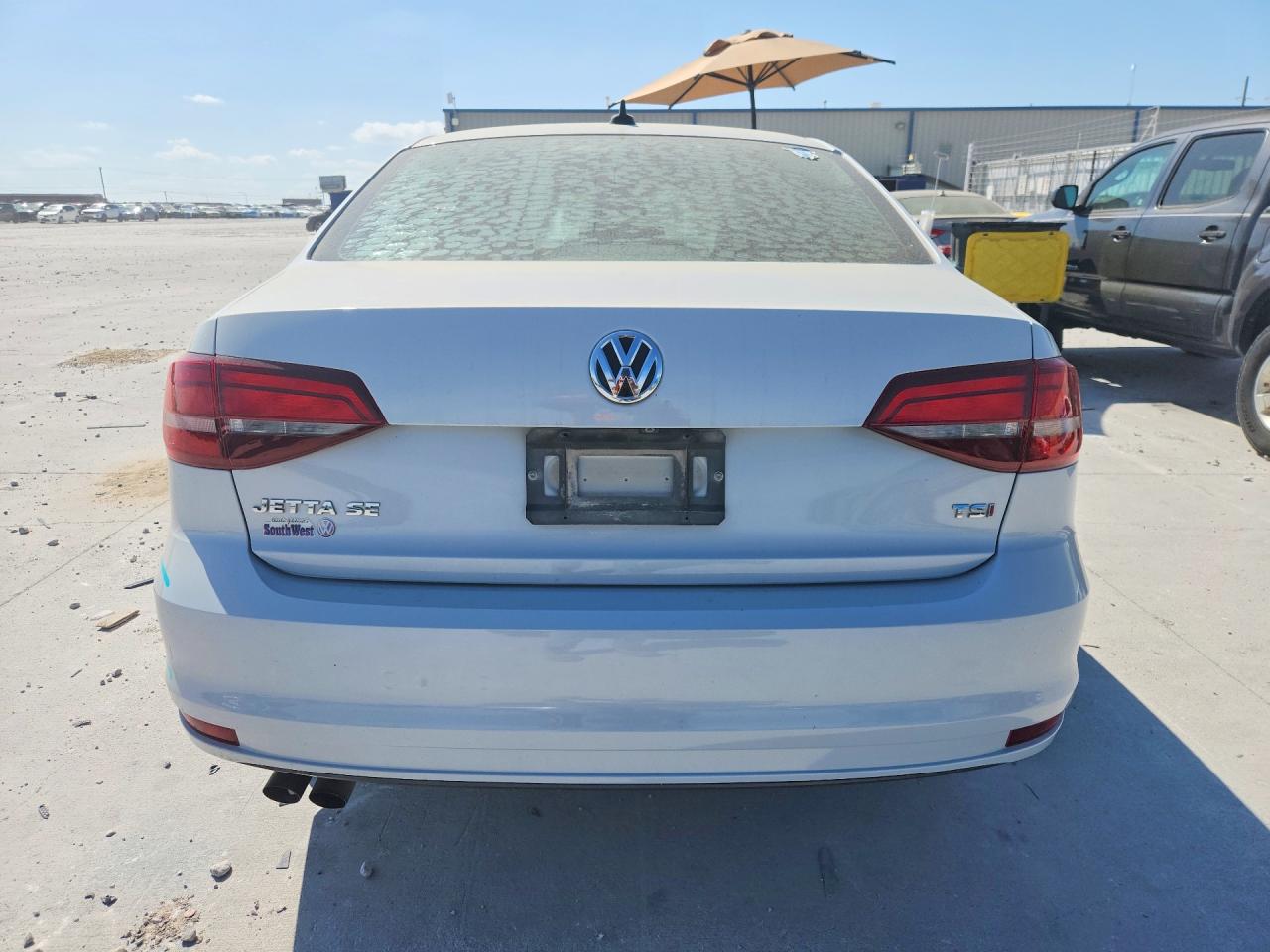 2017 VOLKSWAGEN JETTA SE photo 11