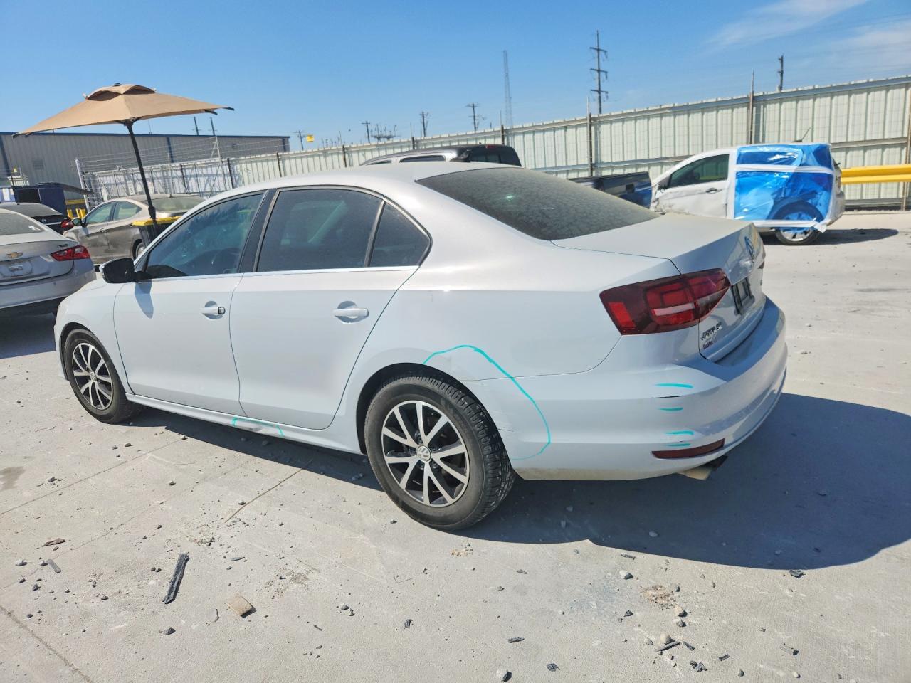 2017 VOLKSWAGEN JETTA SE photo 3