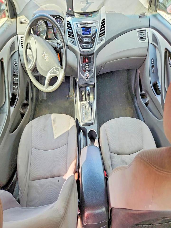 2015 HYUNDAI ELANTRA SE photo 22