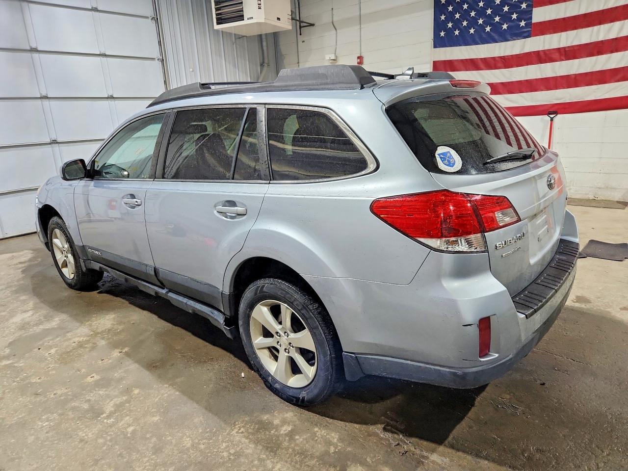 2014 SUBARU OUTBACK 2.5I LIMITED photo 2