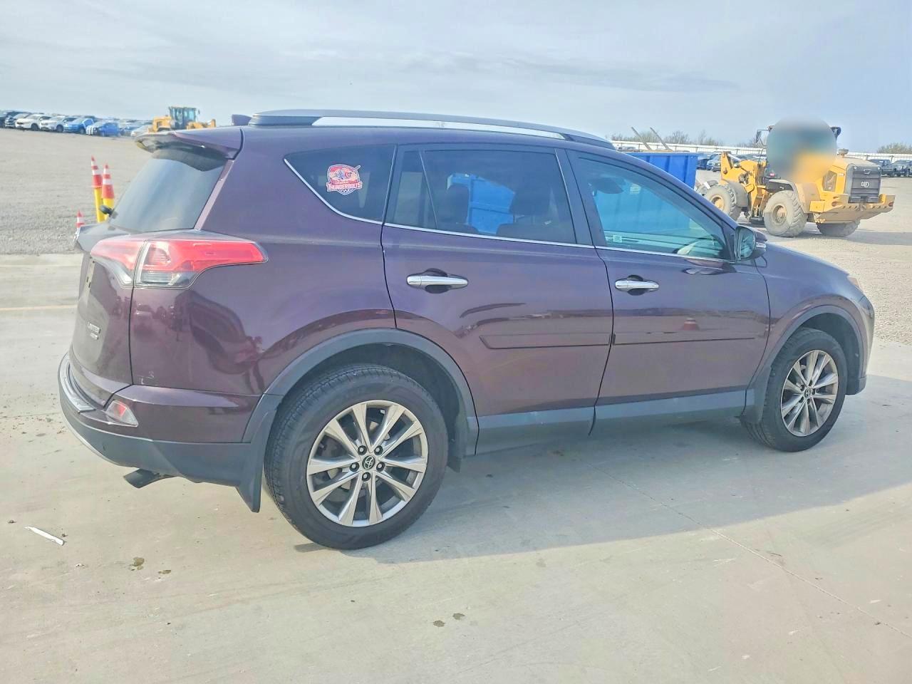 2017 TOYOTA RAV4 LIMITED photo 7