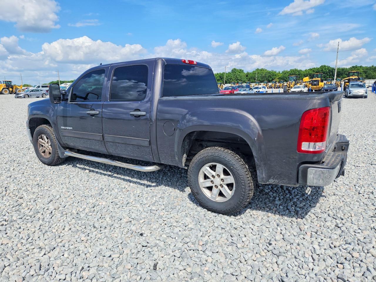 2010 GMC SIERRA K1500 SLE photo 3